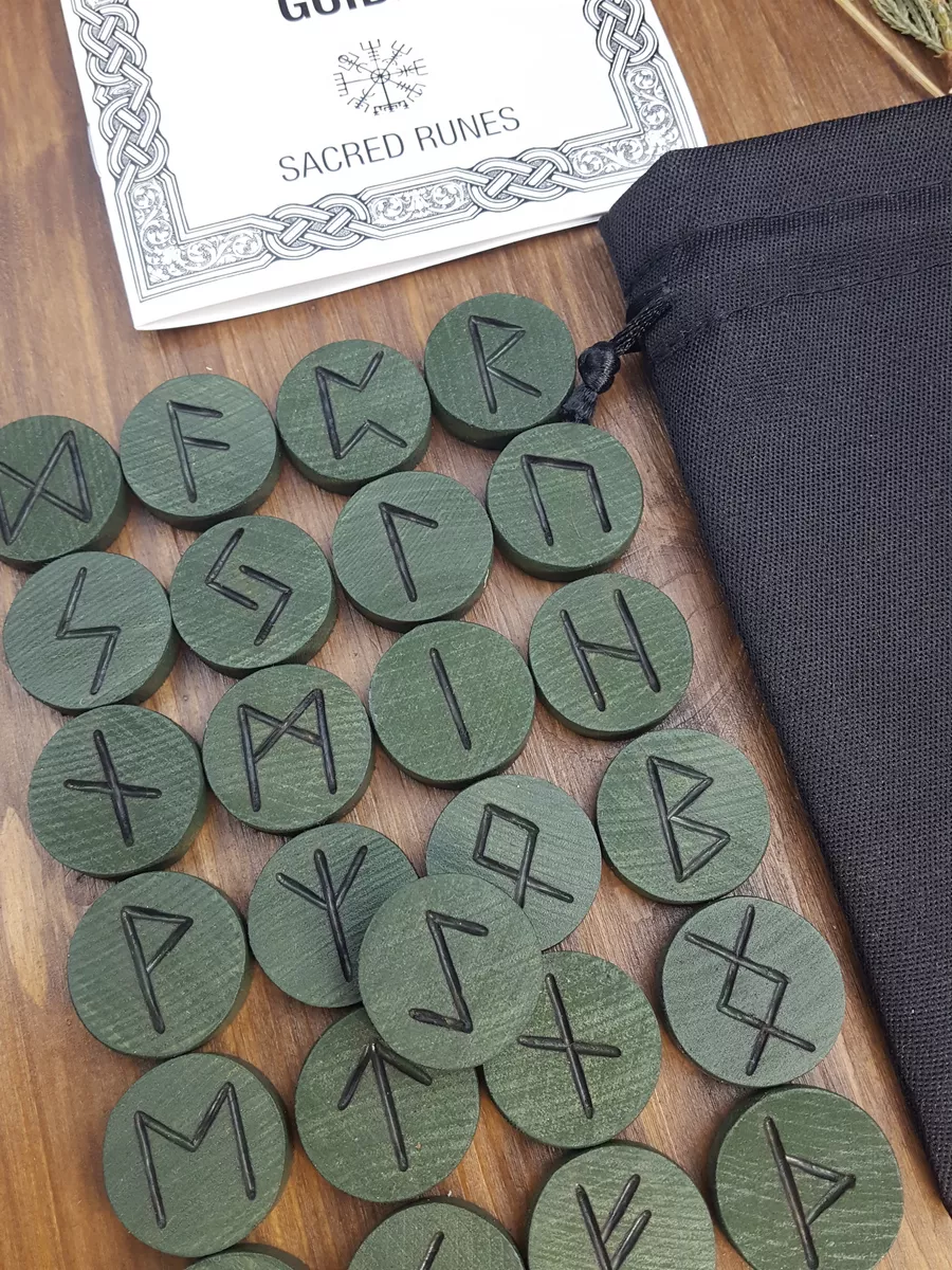 Руны скандинавские для гадания "Заповедный Лес" bag